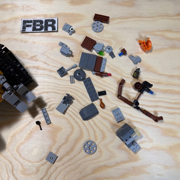 Incomplete Lego 21303 Set - Picture 7 of 7